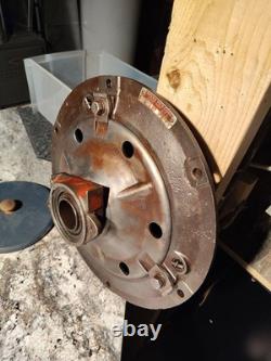 Ensemble d'embrayage de voiture ancienne Spicer Mfg. Corp. des années 1940. Dana lourd de première génération 100%