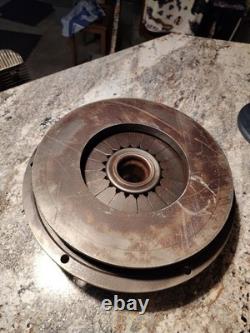 Ensemble d'embrayage de voiture ancienne Spicer Mfg. Corp. des années 1940. Dana lourd de première génération 100%
